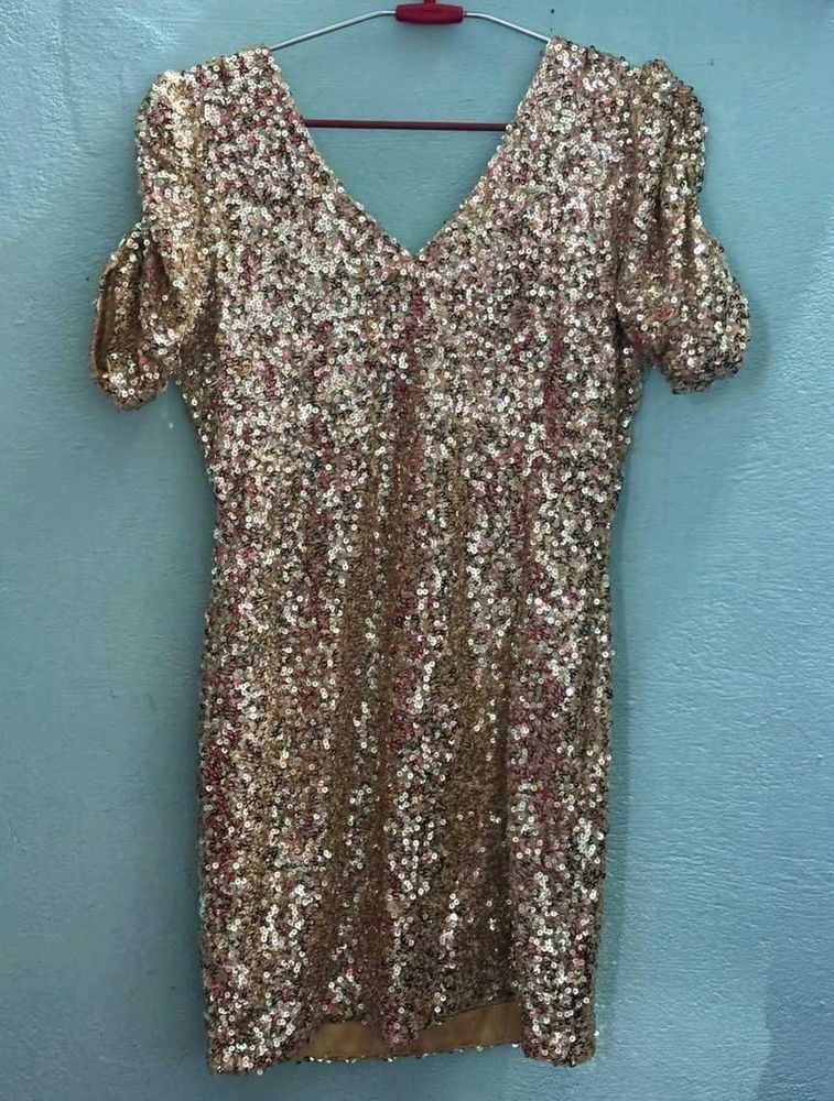 Sparkling Sequin V-Neck Party Dress