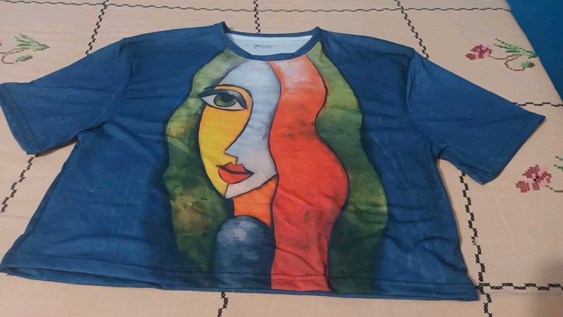Abstract Face Tee