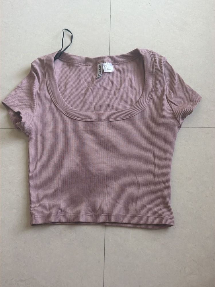 Ribbed U-Neck Cropped Top