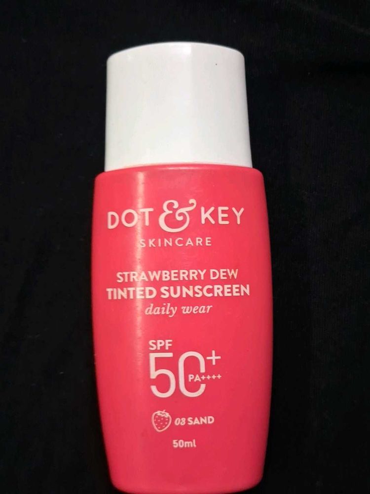 Dot &amp; Key Strawberry Dew Tinted Sunscreen