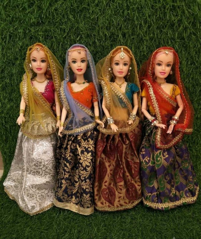only one traditional Dolls  dress