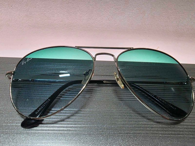Ray-Ban Aviator Sunglasses