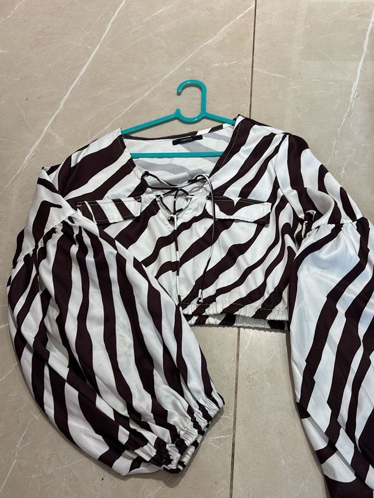 Zebra Print Lace-Up Cropped Top