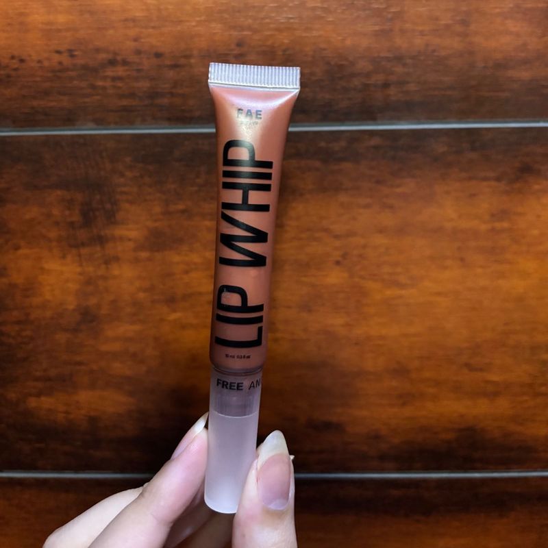 🧸FAE Beauty Lip Whip (Shade-Nut)🍫