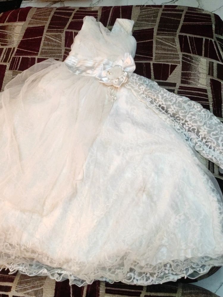 Brand New White Party Wear Gown For  8 Yr Old Girl