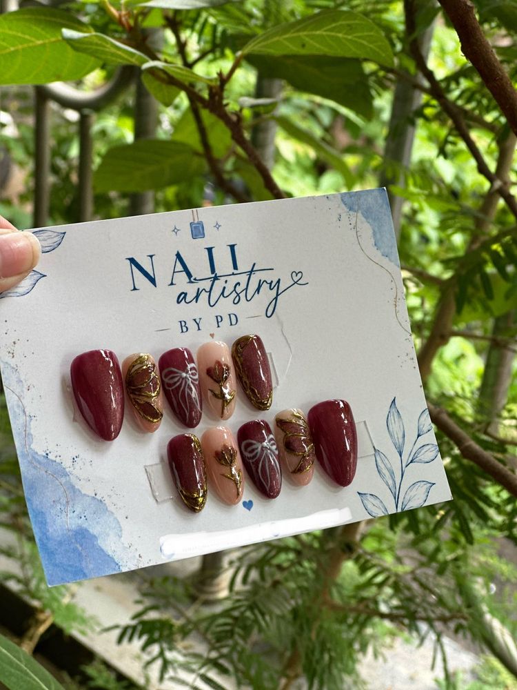 Burgundy Floral Gold Press-On Nails