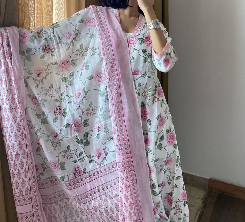 Floral Print Kurta with Dupatta