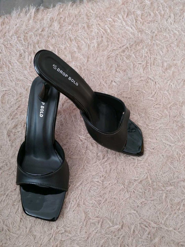 Chic Black Square Toe Heeled Sandals