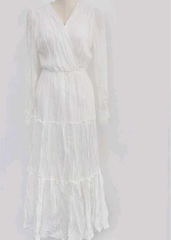 Elegant White Tiered v-neck Midi Dress with long s
