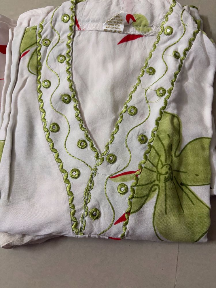 Beautiful White Kurti with Green Floral Print &amp; Mi