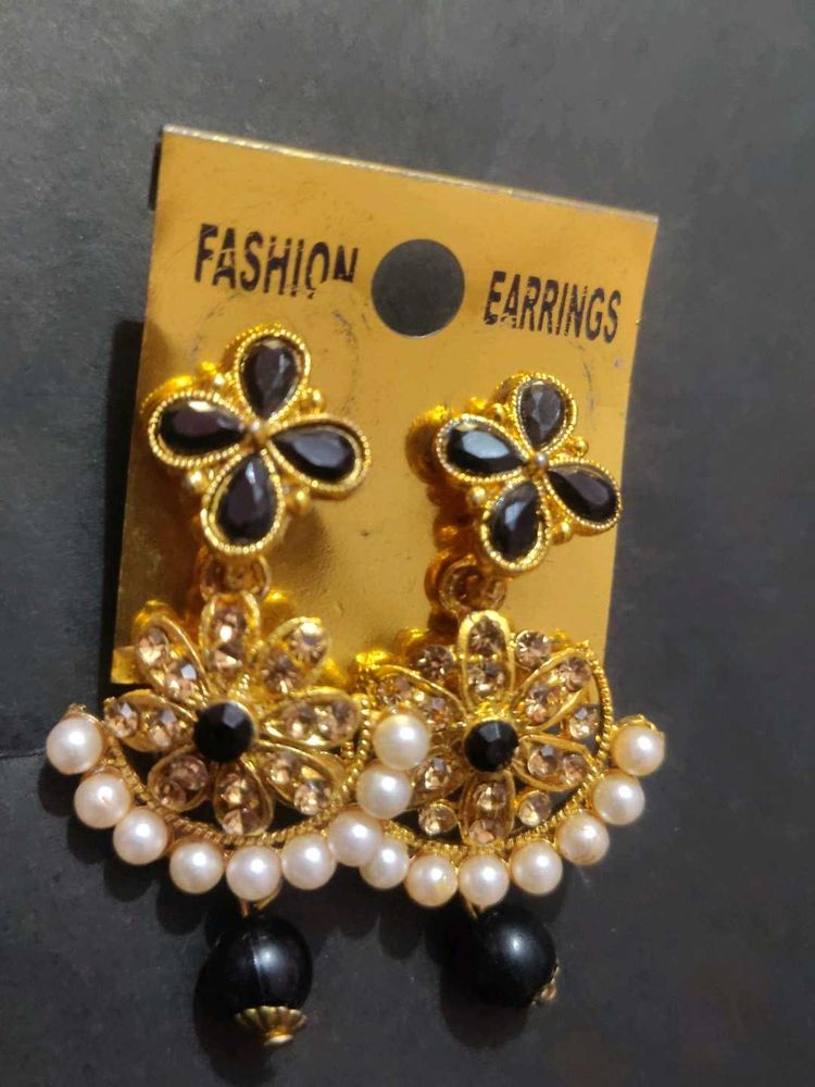 Elegant Flower Earrings