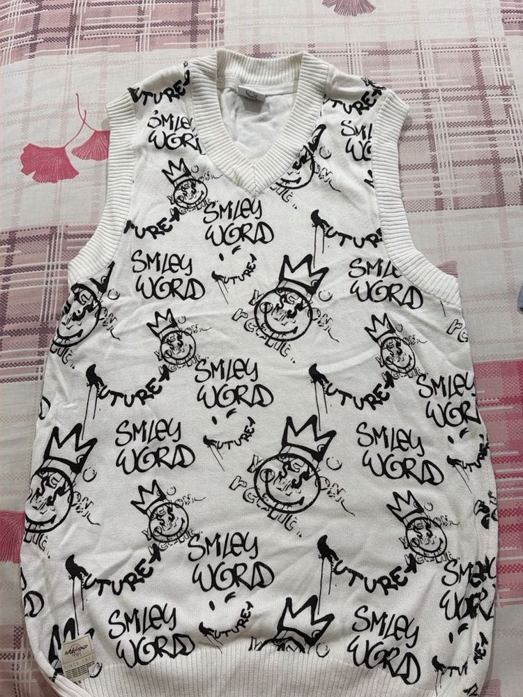 Smiley World Graphic Knit Vest
