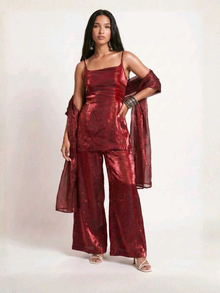 Nishorama Laila Maroon Fendi Kurta Pant &amp; Dupatta