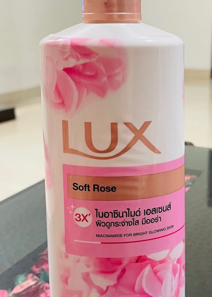 Lux Niacinamide Body Wash