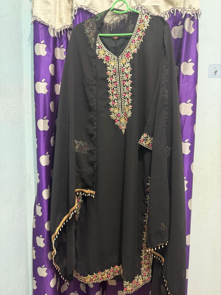 Embroidered Black Kurta Set