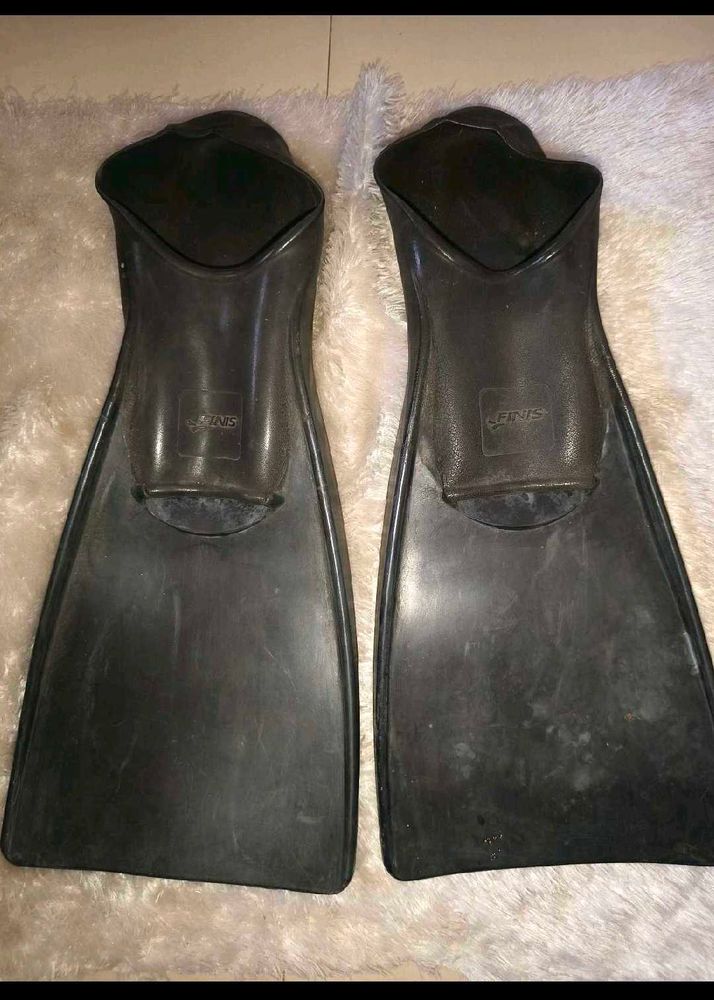 Black Swim Fins UK 9.5