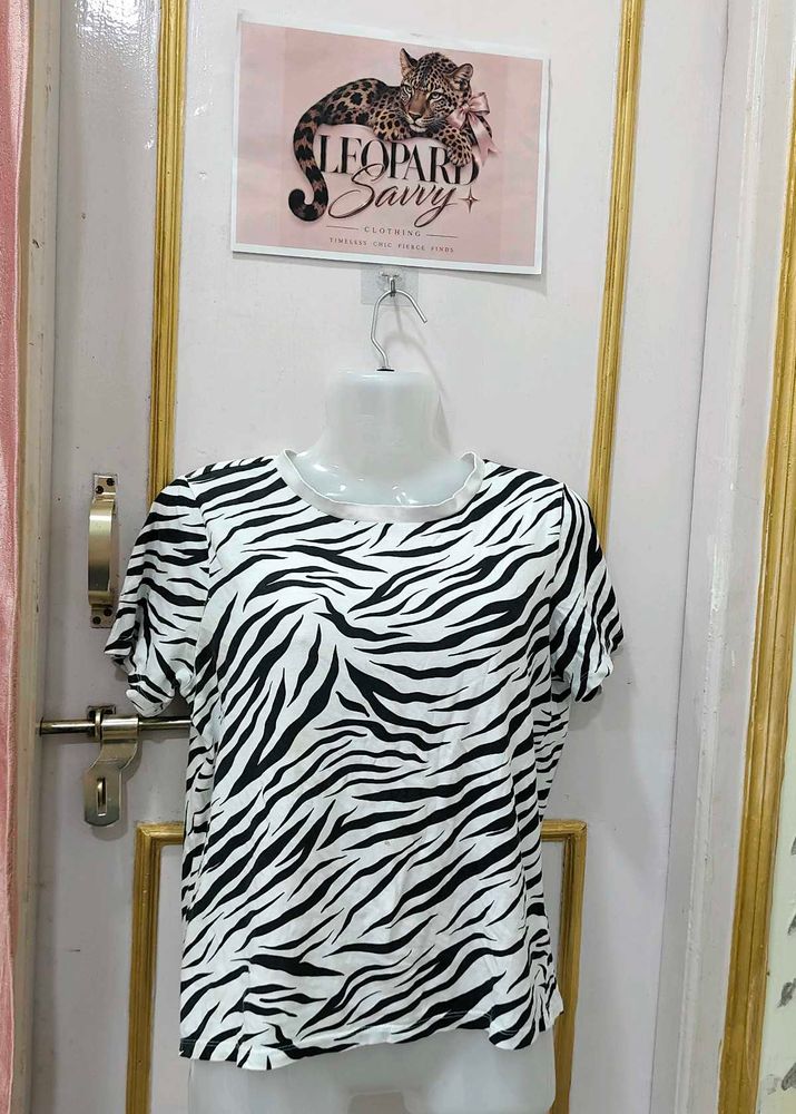 Stylish Zebra Print Short Sleeve Top