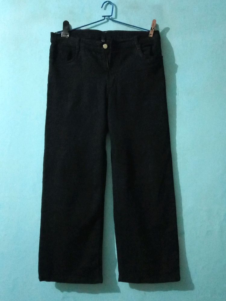 Women Straight Fit Jean's Dark Black