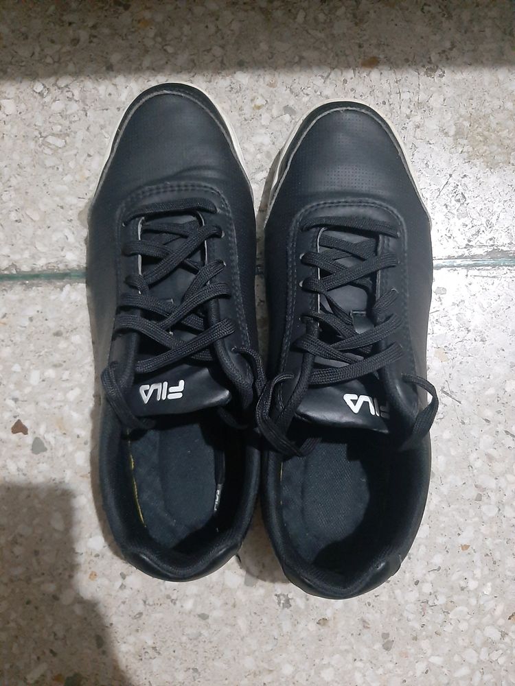 Black Fila Sneakers