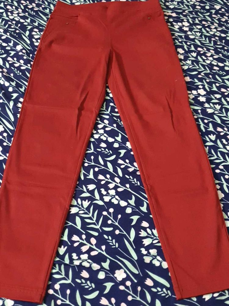 Women's maroon Pull-On Pants