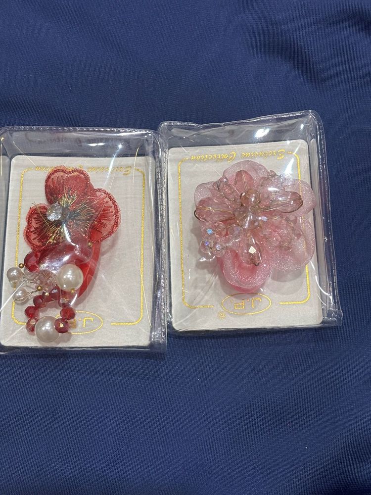 Floral brooch SAREE PINS FOR WOMEN