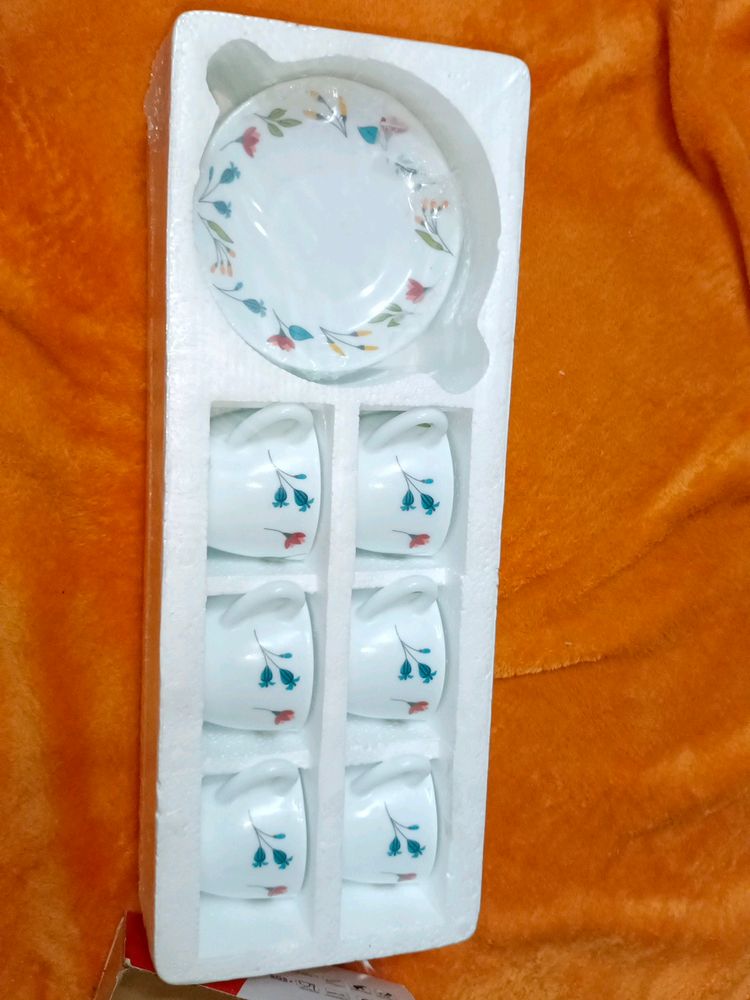 Cup And Saucer Set (12 Pic)