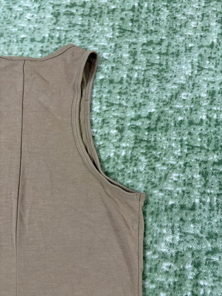 Classic Sleeveless dress