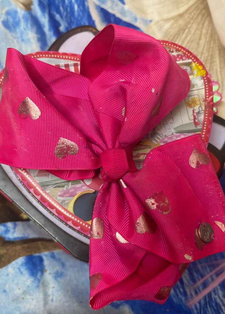 Bright Pink Heart Hair Bow