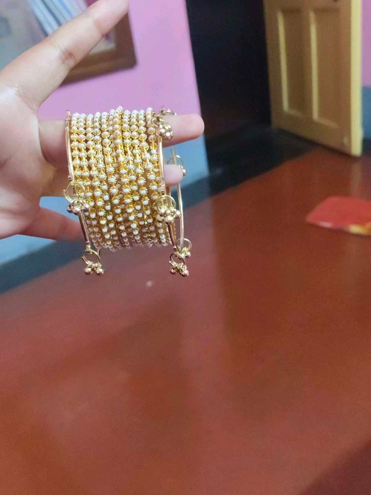 Elegant White Pearl Gold Bangles Set