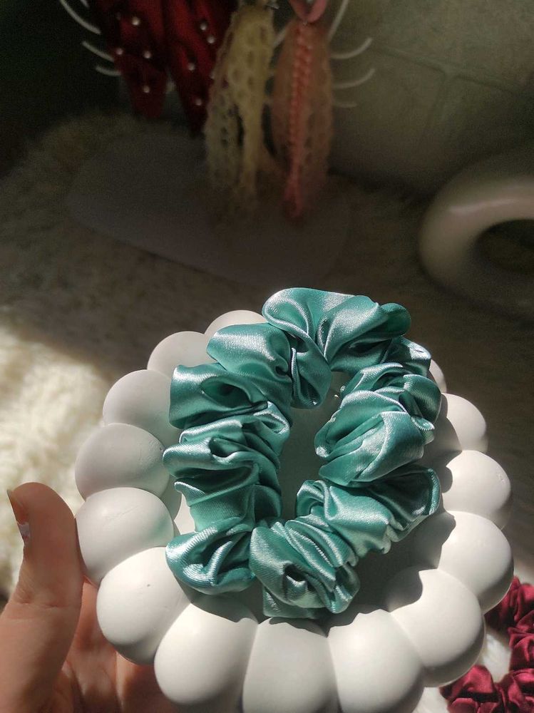 3 hair accessories