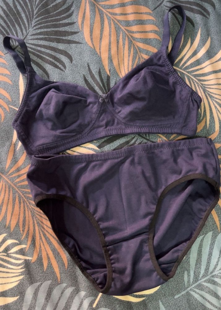 Comfortable Navy Blue Bra and Panty Set