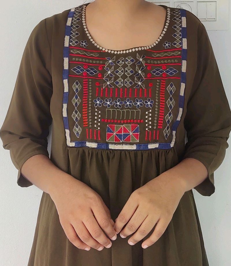 Olive Color Short Top XL