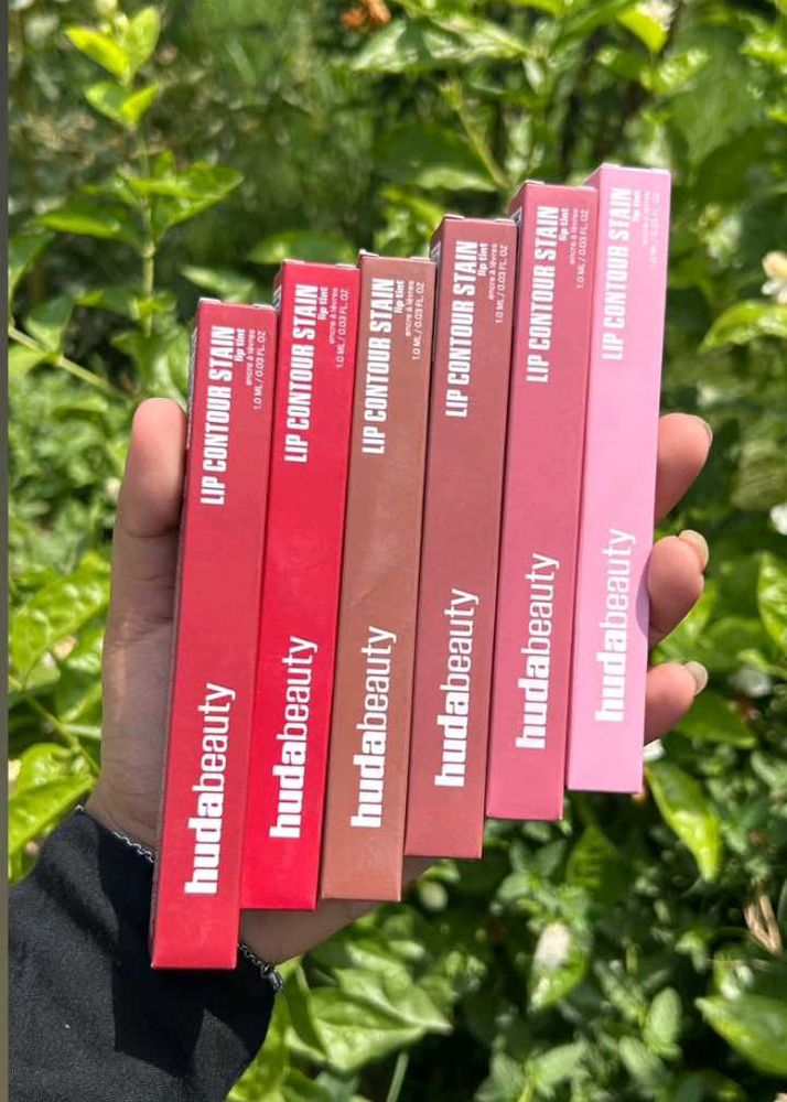 Huda Beauty Lip Contour Stains