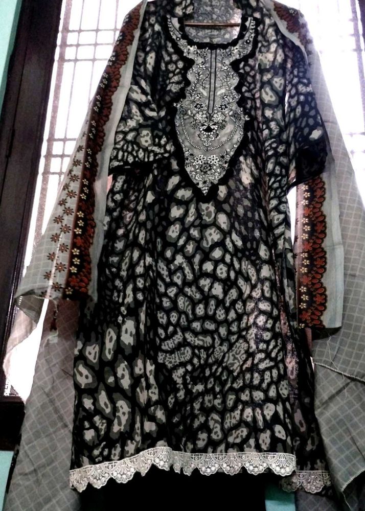 Brand New Black &amp; Grey Pakistani Kurta Set