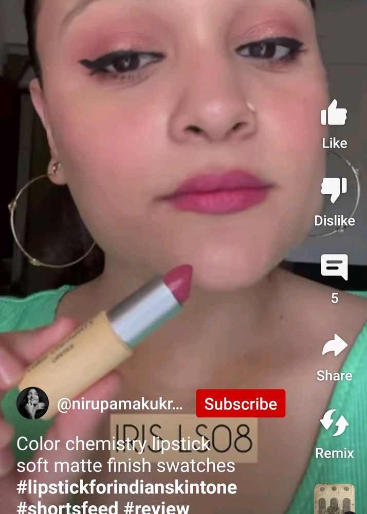 Color Chemistry Lipstick &amp; Golden Metal Claw Clip