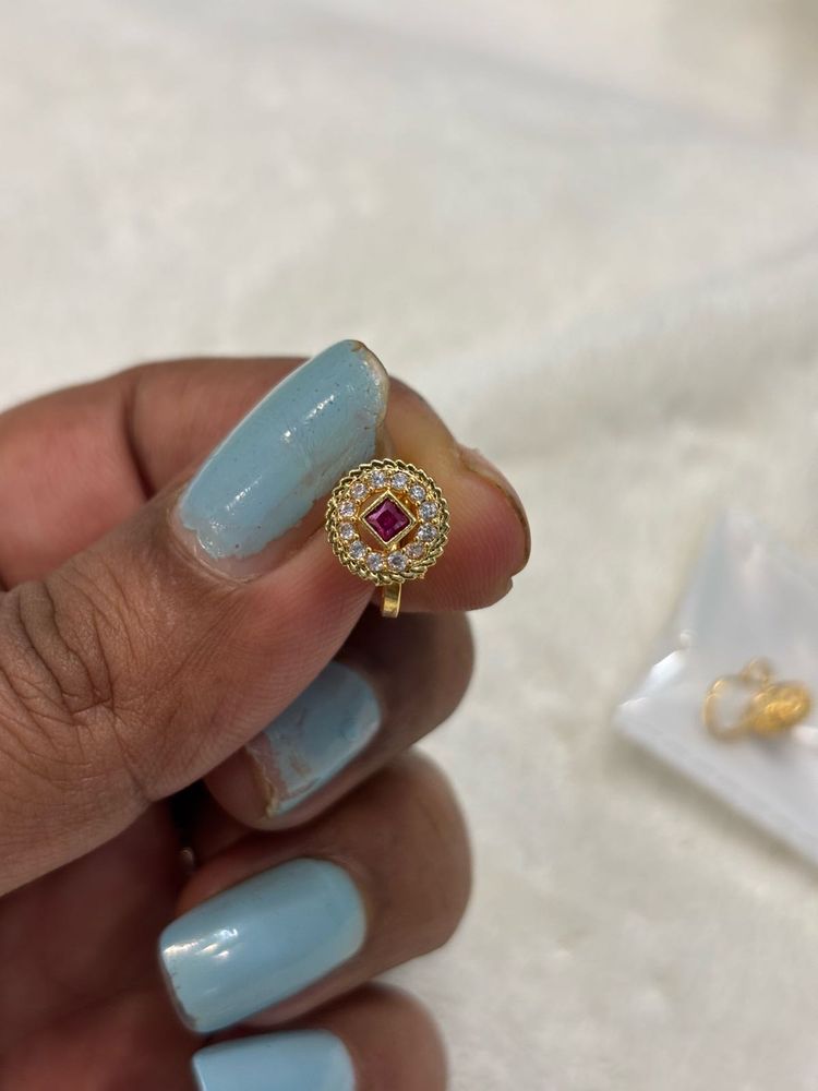 nose pin
