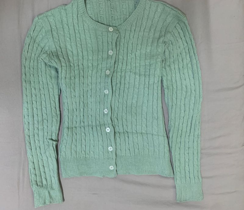 a cute knite cardigan