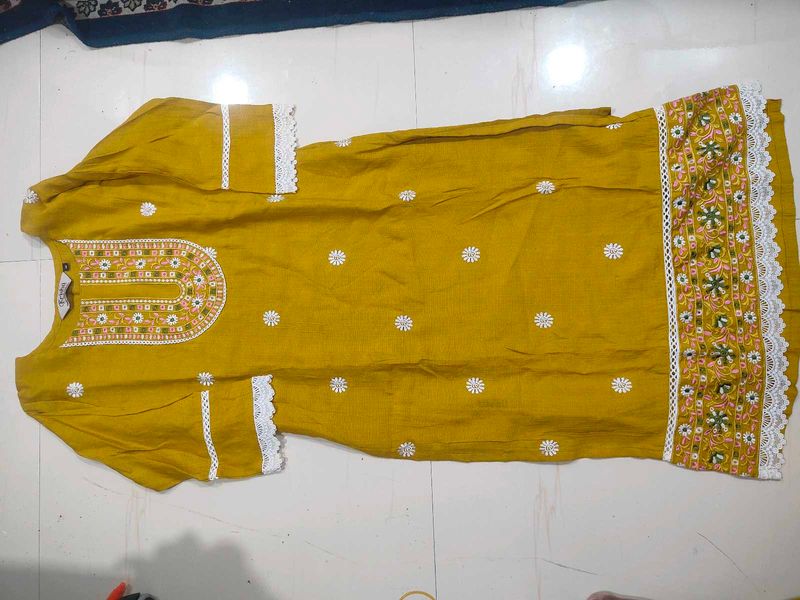Trendy Lime Yellow Suit at 799 rs onlyy