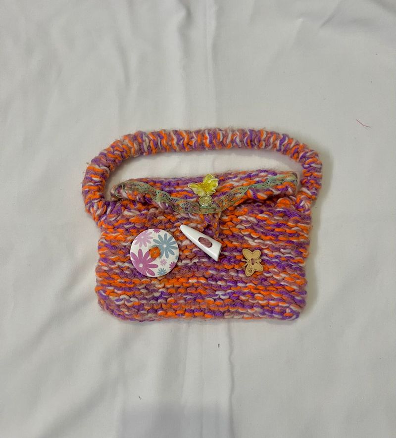 Knitted Clutch