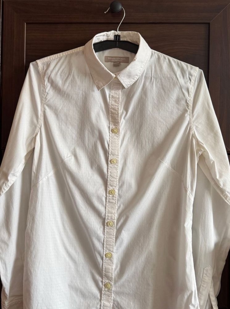 Banana Republic Fitted Shirt