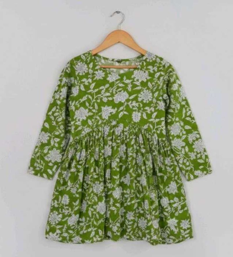 Green Floral Print Short Kurti