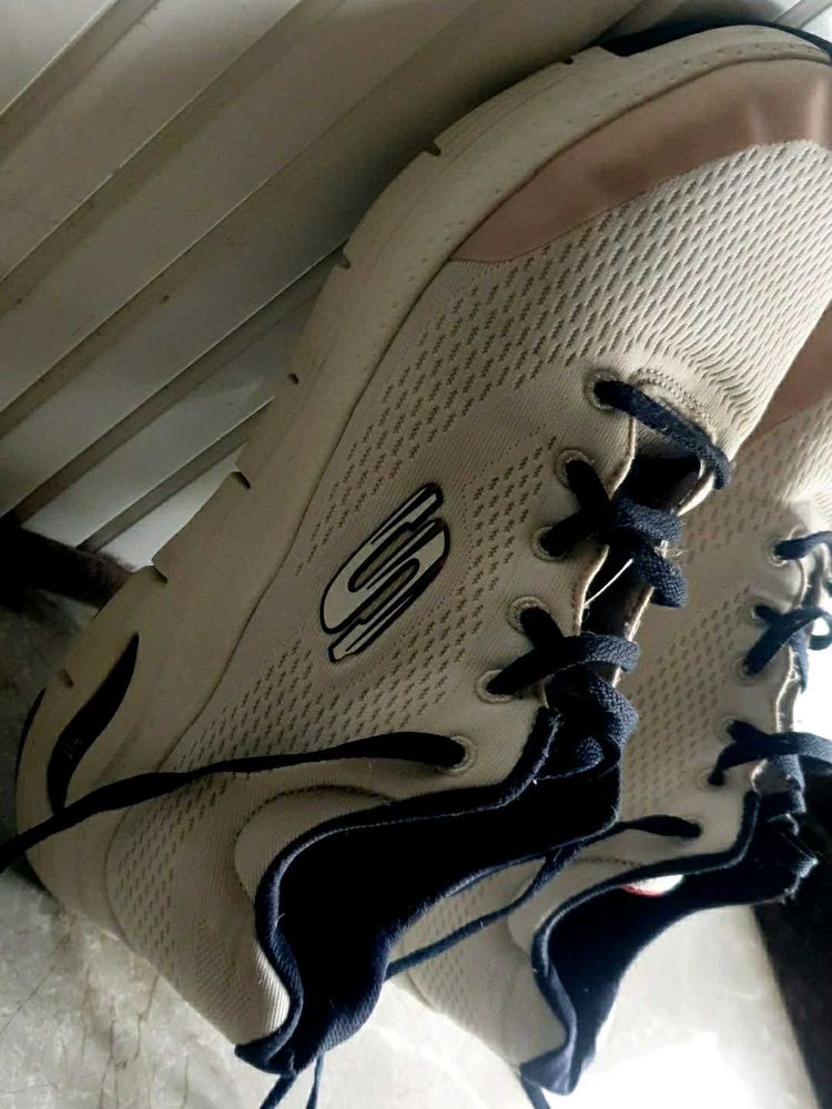 Skechers Comfort Sneakers