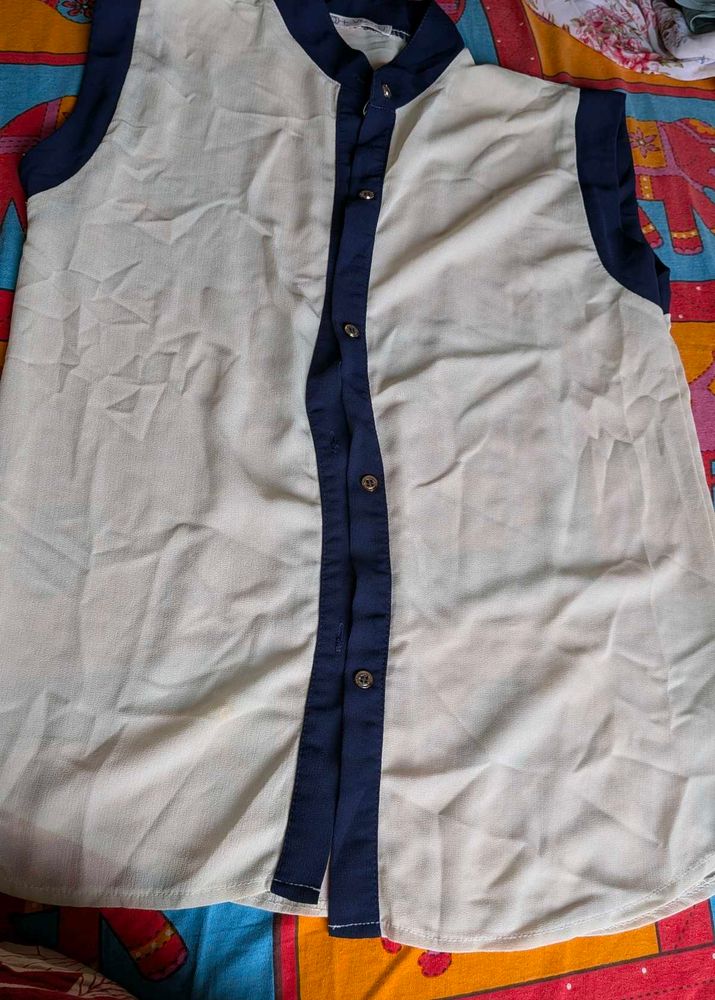 Sleeveless Cream &amp; Navy Button-Up Top