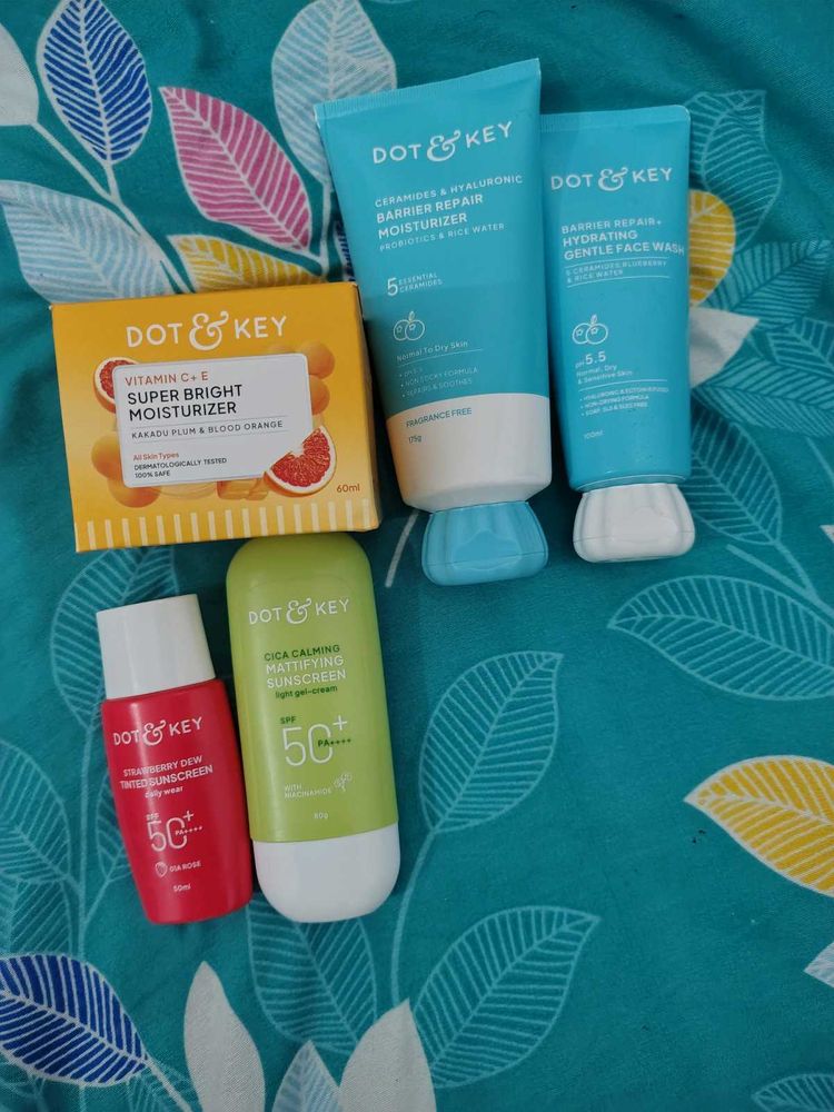 Dot &amp; Key Skincare Set