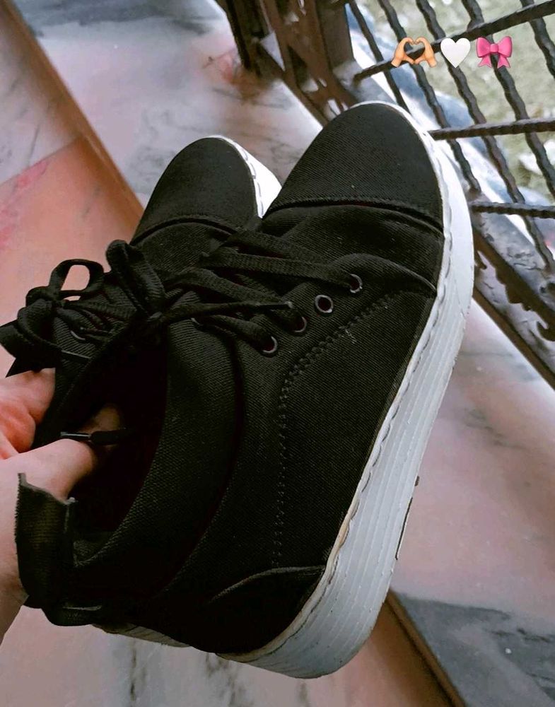 sale ended🥀🖤Black sneakers shoes💗✨