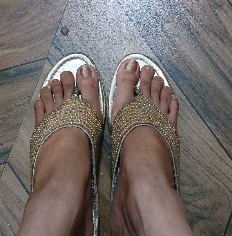 Sparkling Gold Flip-Flops