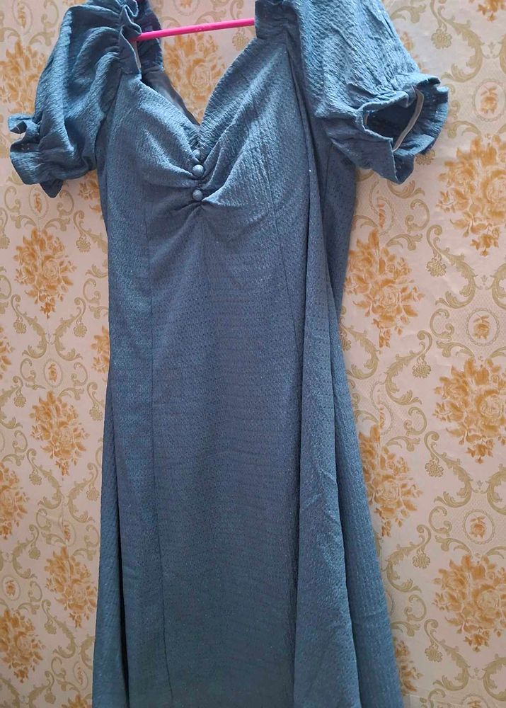 Chic Blue Puff Sleeve V-Neck Dress