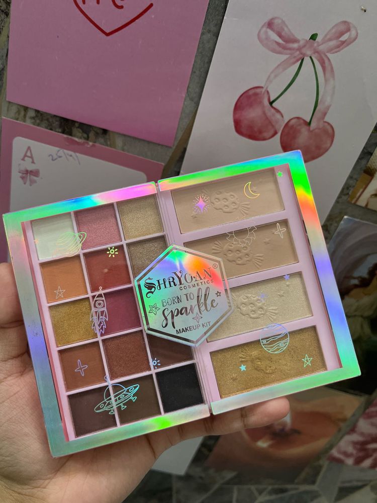 Shryoan 'Born to Sparkle' Makeup Kit