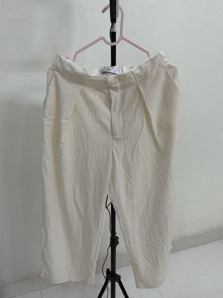 Cream Pleated Cropped Trousers