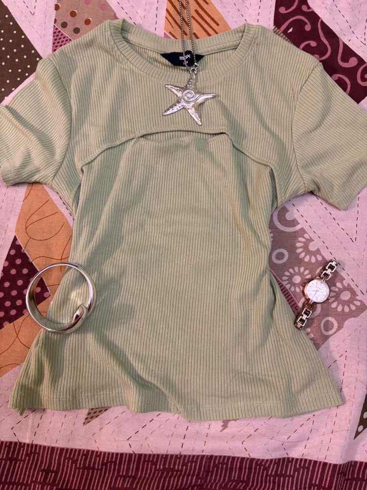 Cute Green Ribbed Cut-Out T-Shirt